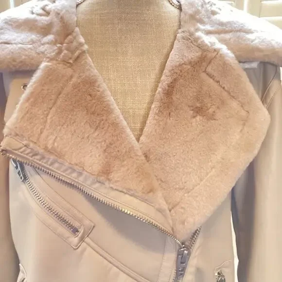 BLANK NYC NEW FAUX FUR MOTO JACKET LARGE